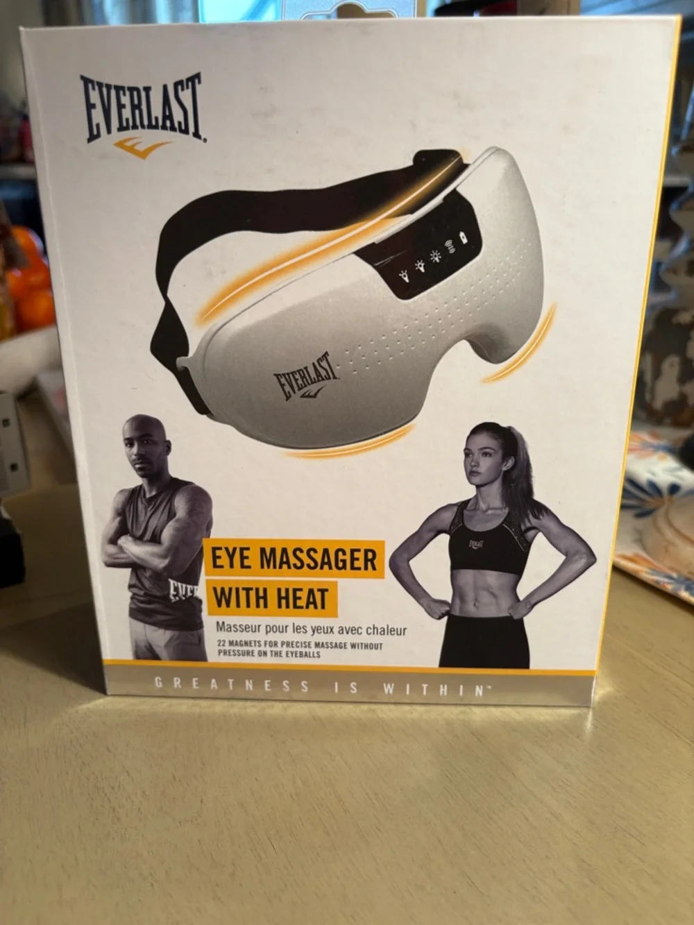 Everlast Silver and Black Heated Eye Massager